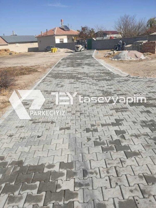 kilit tas 10 600x800 Klasik Kilit Taş Döşeme 10