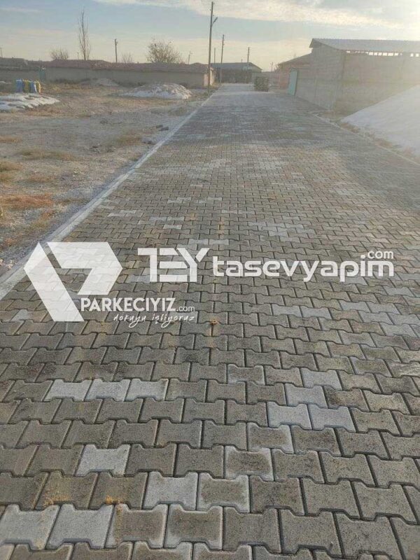 kilit tas 13 600x800 Klasik Kilit Taş Döşeme 13
